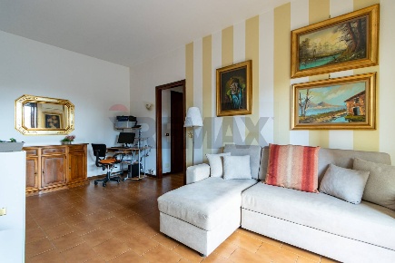 Foto Appartamento in VIA SANT'ANTONIO 9, Besana in Brianza Centro di 65 m²