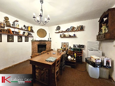 Foto Rustico in Str Sant'Antonio, Gassino Torinese di 155 m² con 6 locali