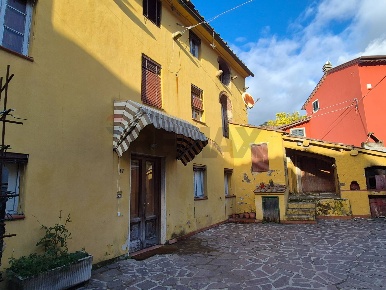 Foto Case semi ndipendenti in via Sodini - Massa Macinaia 47, Capannori