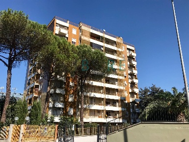 Foto Appartamento in Via Canton, Roma Torrino di 73 m² con 2 locali