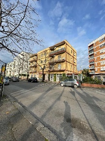 Foto Appartamento in via terenzio, Latina Centro di 70 m² con 2 locali
