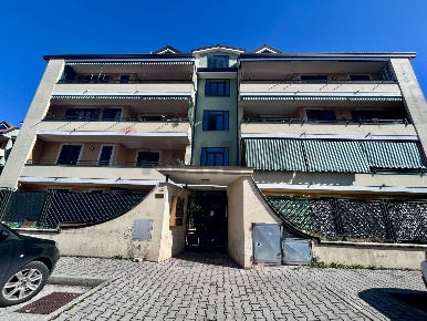 Foto Appartamento in Via Circumvallazione Parco Le Palme 105, Centro