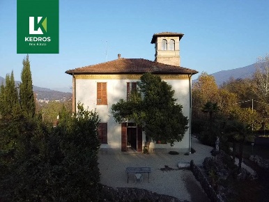 Foto Villa unifamiliare in Via per Bedero 8, Cunardo Riano di 280 m²