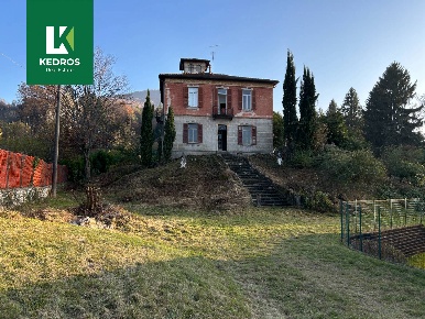 Foto Villa unifamiliare in Via per Bedero 8, Cunardo Riano di 280 m²