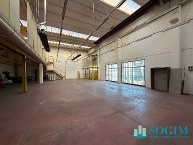 Foto Capannone industriale in Via Enrico Mattei 23, Paderno Dugnano