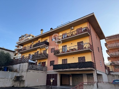 Foto Appartamento in Via Monte Sabini 58, Monterotondo Monterotondo Scalo