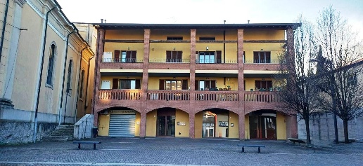 Foto Appartamento in P. zza  XV Martiri 1, Cornate d'Adda Centro di 110 m²