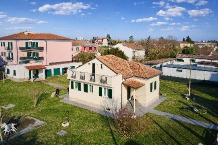 Foto Villa unifamiliare a Alessandria Spinetta Marengo di 100 m² in vendita