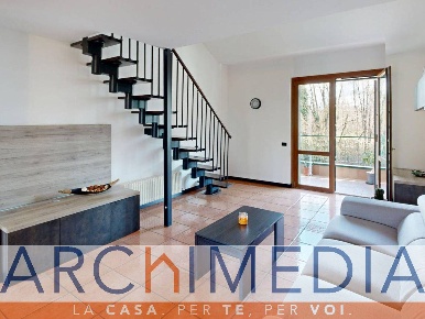 Foto Appartamento in Via Doberdo', Malnate di 112 m² con 3 locali