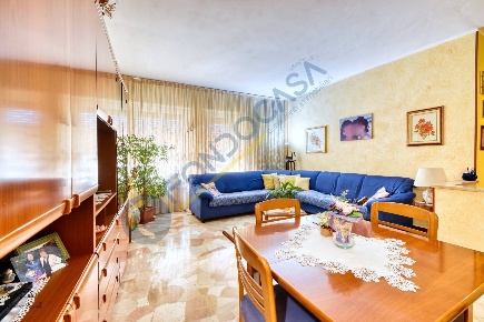 Foto Appartamento in via vertua 3, Nova Milanese di 100 m² con 3 locali