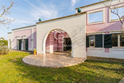 Foto Villa unifamiliare in Via Carignano Grande, Nardò di 309 m² in vendita