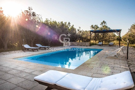 Foto Villa unifamiliare in Via Carignano Grande, Nardò di 309 m² in vendita