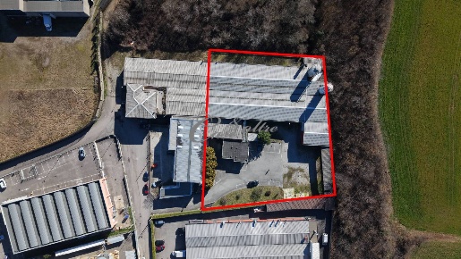 Foto Capannone industriale in Via Milano, Cantù Semicentro di 1800 m²