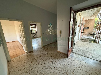 Foto Appartamento in via Roma, Montoro Piano di 105 m² con 4 locali