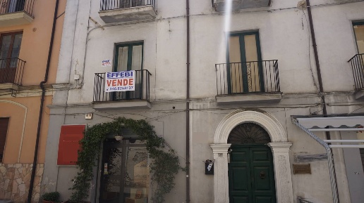 Foto Appartamento in via Roma 185, Spezzano della Sila Centro di 65 m²