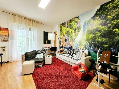 Foto Appartamento in VIA MIGNONE 13B, Savona di 110 m² con 5 locali
