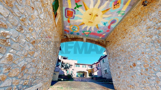 Foto Appartamento in Vocabolo Le 5 Torri, Todi di 90 m² con 3 locali