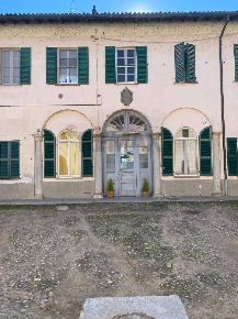 Foto Appartamento in via valle 7/b, Valle Salimbene Centro di 165 m²