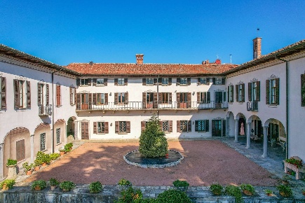 Foto Villa unifamiliare in Via fiume 14c, Daverio Centro di 1197 m²