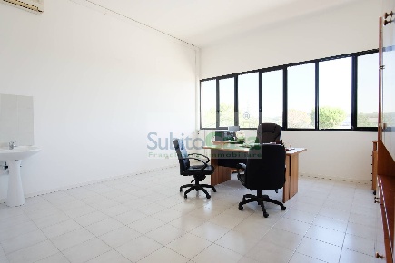 Foto Ufficio in Via Giuseppe Verdi, Chieti Chieti Città di 64 m² in vendita