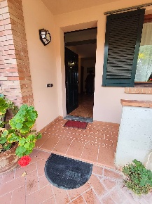 Foto Villa a schiera a Montespertoli di 250 m² con 7 locali in vendita