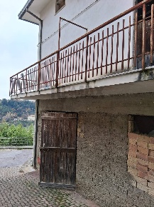 Foto Casa indipendente a Arielli Centro di 146 m² con 6 locali in vendita