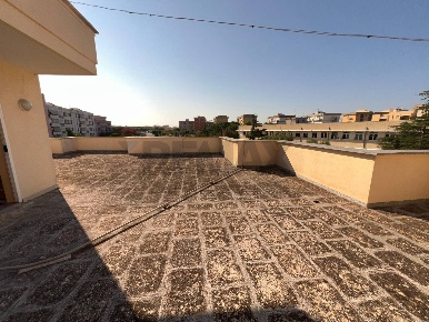 Foto Case semi ndipendenti a Monopoli Centro di 125 m² con 4 locali