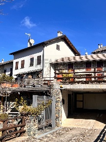 Foto Appartamento in Via Riane 6, Santo Stefano d'Aveto Centro di 74 m²