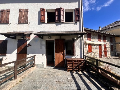 Foto Appartamento in Via Riane 6, Santo Stefano d'Aveto Centro di 74 m²
