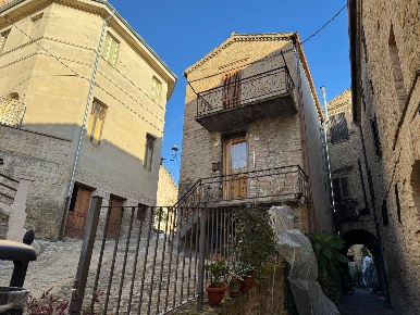 Foto Casa indipendente in Via del Forno 50, Ortezzano Centro di 105 m²