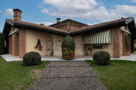 Foto Villa unifamiliare in bargone montauro 218, Salsomaggiore Terme