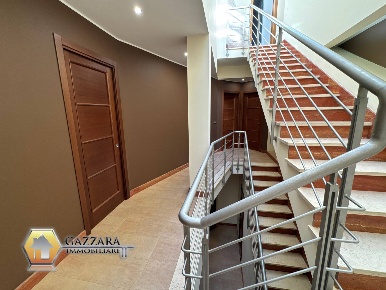 Foto Casa indipendente in Via Garibaldi, Canicattini Bagni di 270 m²