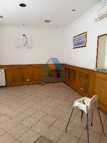 Foto Attività commerciale a Empoli di 90 m² con 2 locali in affitto