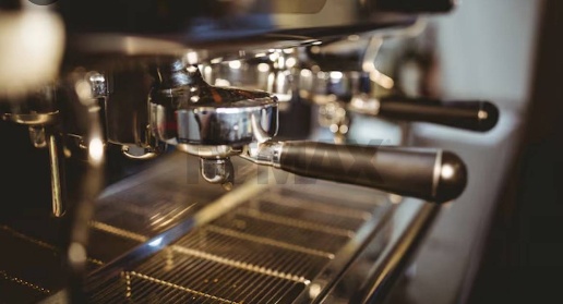 Foto Bar in Via Roma, Ponte San Pietro Centro di 40 m² con 1 locali