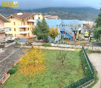 Foto Appartamento in Via Teramo, Montorio al Vomano Centro di 163 m²