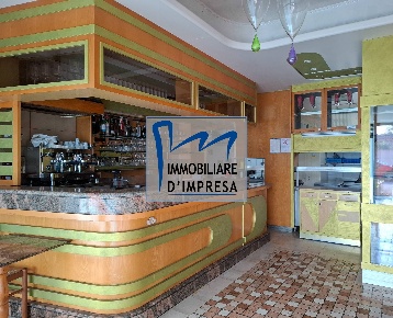 Foto Locale commerciale in Via Emilia Est, Parma San Lazzaro di 400 m²