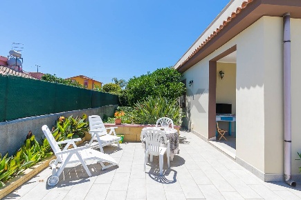 Foto Villa unifamiliare in via Umberto Nobile 36, Siracusa Fanusa di 90 m²