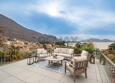 Foto Villa unifamiliare in Via Montecolo 9, Iseo Pilzone di 370 m²