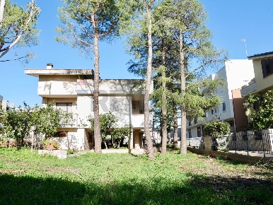 Foto Villa unifamiliare in VIA FRANCESCO GUICCIARDINI 26, Conversano