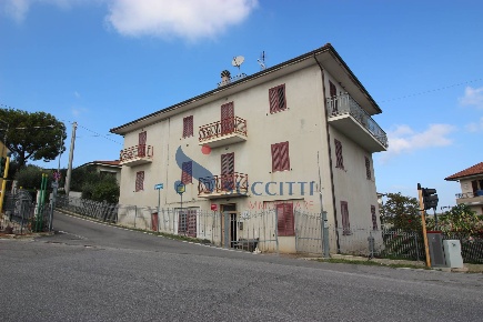 Foto Casa indipendente in Via Indipendenza, Monteprandone Centro di 400 m²
