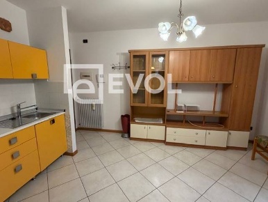 Foto Appartamento in via Po 35, Udine Via Cividale di 61 m² con 3 locali