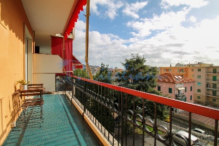 Foto Appartamento in Via C. Montanaro, Varazze Centro di 60 m² con 2 locali