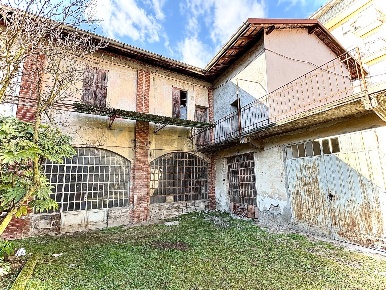 Foto Case semi ndipendenti in VIA PADRE DANIELE 31, Samarate San Macario