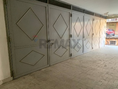 Foto Posti auto in Luigi Capuana 9, Camporotondo Etneo Piano Tavola