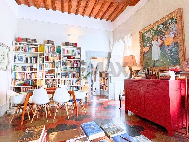 Foto Appartamento a Portoferraio Centro di 154 m² con 6 locali in vendita