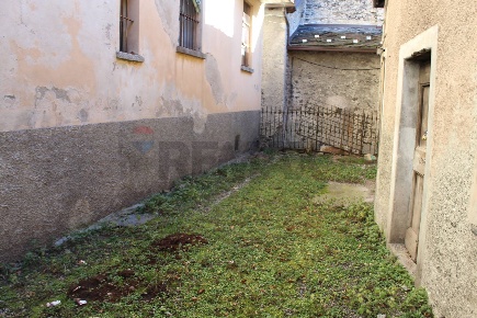 Foto Casa indipendente in via Dante 48, Esino Lario Centro di 175 m²