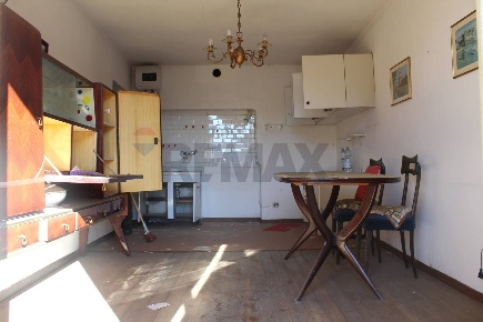 Foto Casa indipendente in via Dante 48, Esino Lario Centro di 175 m²