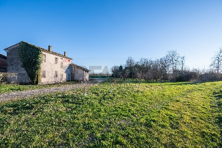 Foto Rustico in Via Argine Oglio 34, Viadana di 118 m² con 4 locali