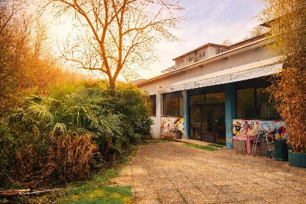 Foto Attività commerciale in Per Corgiago 75, Meina di 800 m² con 9 locali