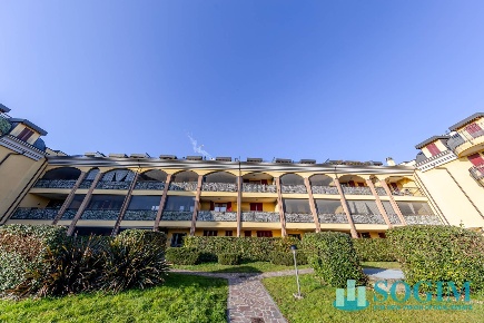 Foto Posti auto in Via I Maggio 34, Brugherio Centro di 17 m² con 1 locali